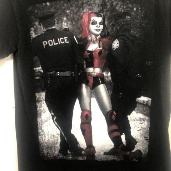 Batman Harley Quinn Police Graphic Print Black T-Shirt - Picture 5 of 10